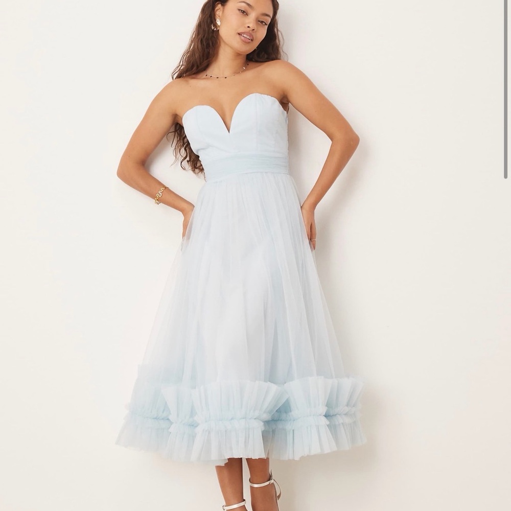 Strapless Light Blue Tulle Midi Dress with Sweetheart Neckline